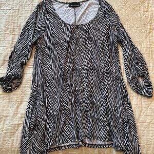 Isabella Rodriguez Black and White Zigzag Tunic